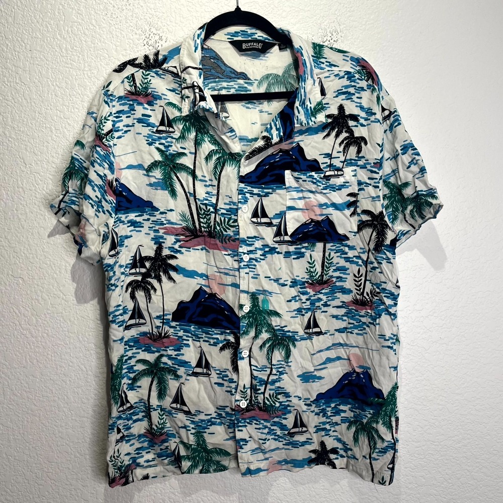 Buffalo Outdoors Shirt Mens Large Off White Hawaiian Print Camp Collar Button Up
